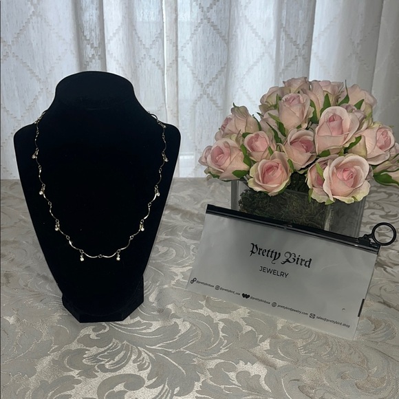 Pretty Bird 18K Gold Plated Necklace with Clear Stone - Picture 1 of 4